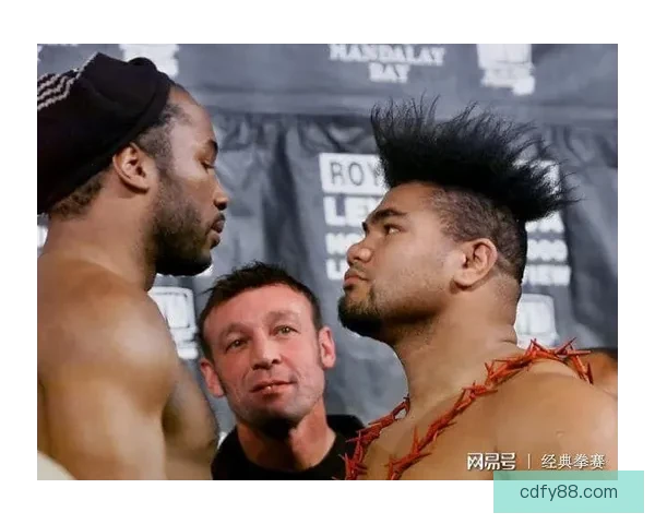 刘易斯对决图阿的巅峰之战揭示拳坛力量与技巧博弈时代意义与未来走向